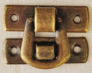 ZAMEK DO SZKATUŁEK 3*2,2 CM 