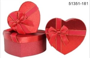 PUDEŁKA 3 SZT KPL  SERCA CZERWONE 